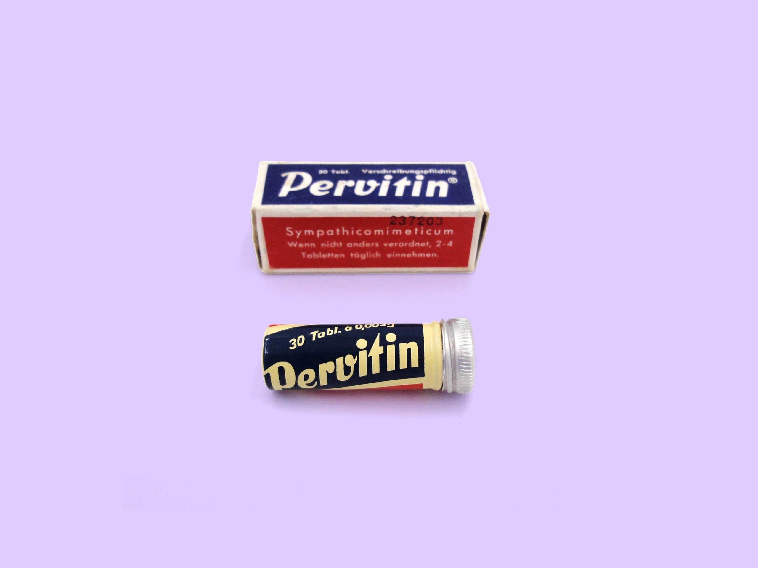 Pervitin - Bild von der Verpackung und der Pillendose