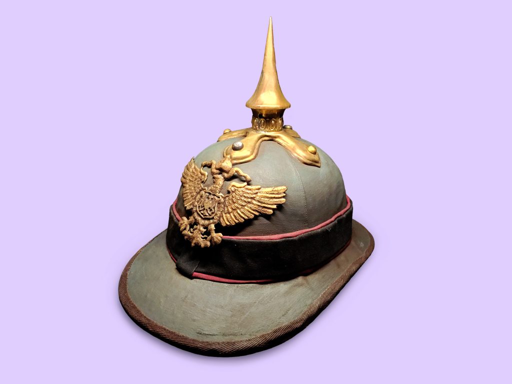 Bild einer Ostasien Pickelhaube